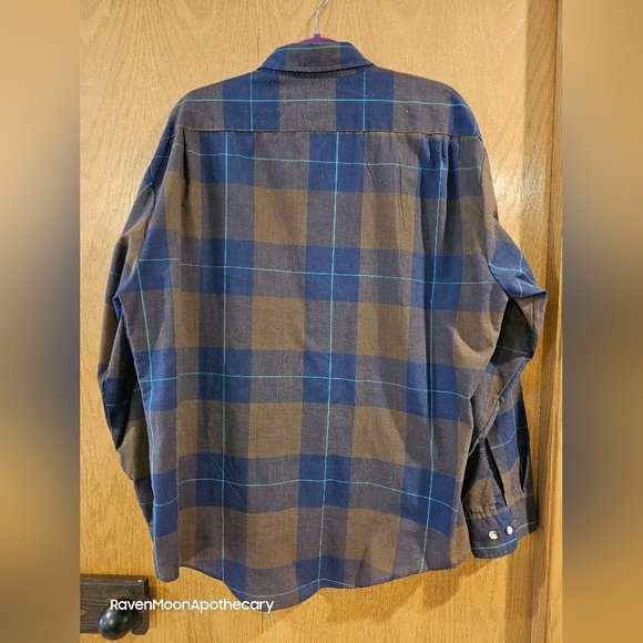 Key Elements Mens Flannel - Picture 2 of 4